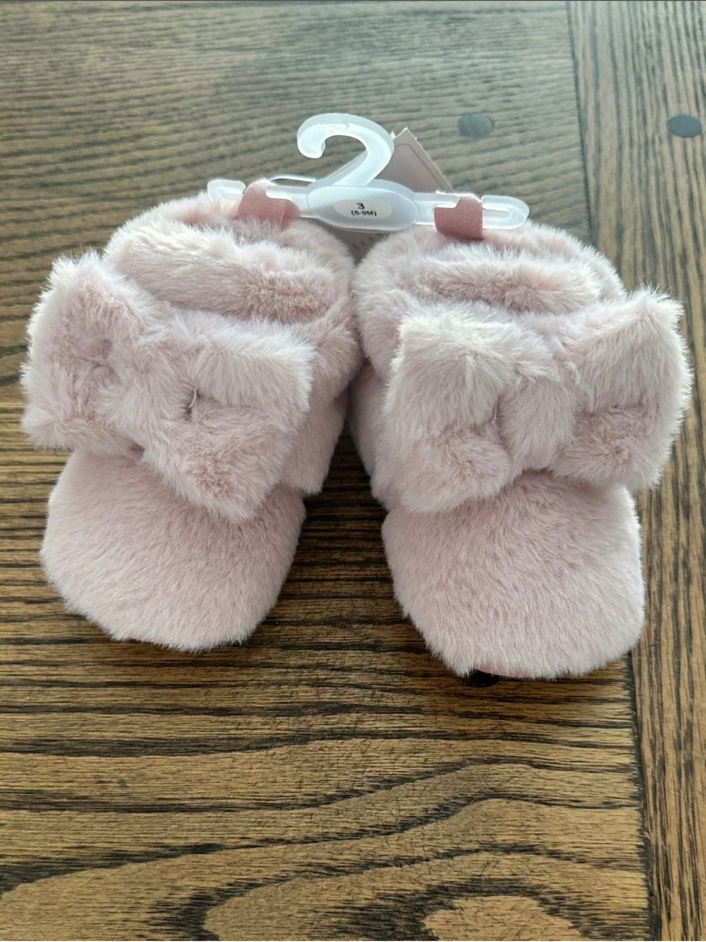 NWT Baby Pink Plush Bow Booties - Baby Booties 6-9months